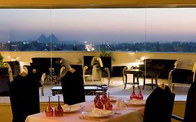 فندق بارسيلو الأهرام / القاهرة